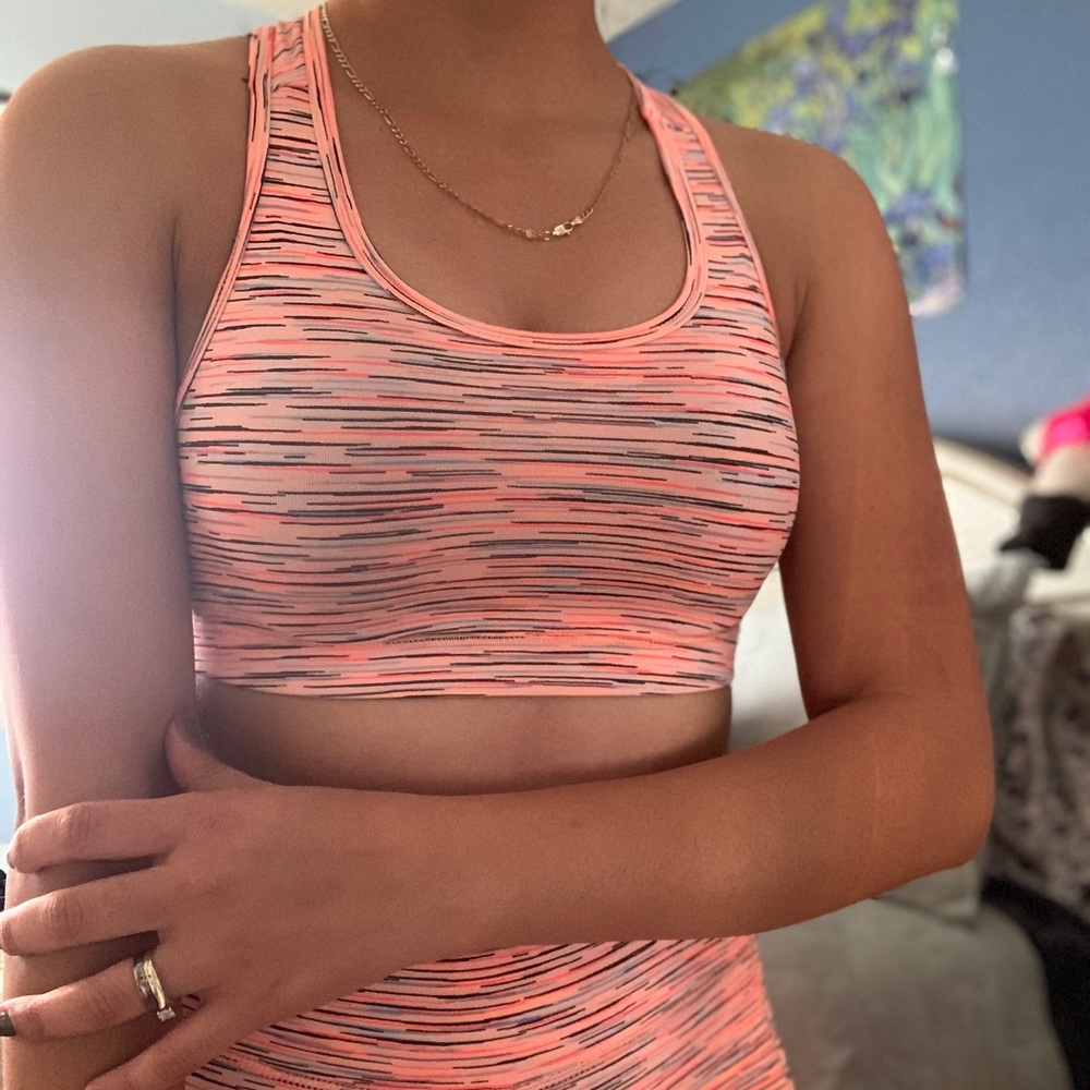 Peach workout set!!! 🍑